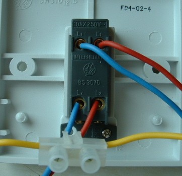 Three way light switching | Light fitting  Mk Intermediate Switch Wiring Diagram    Ultimate Handyman