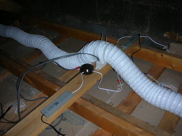 Extractor fan ducting condensation | DIYnot Forums