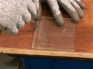 cutting glass curved line