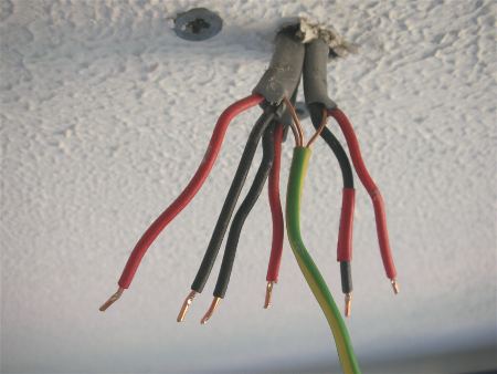 Changing A Light Fitting - How To Wire A Ceiling Light Without Loop