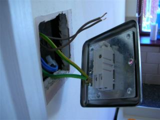 wires light switch